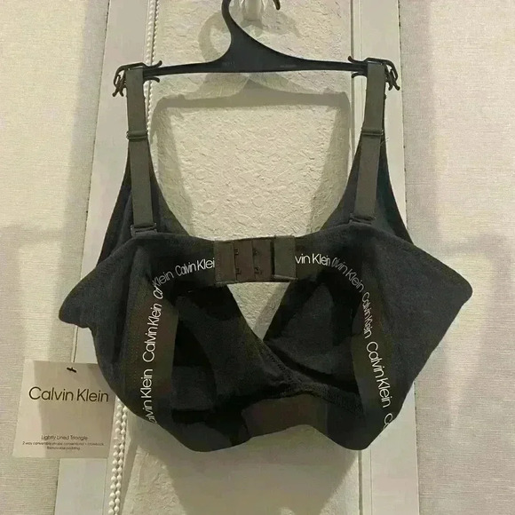 NWT Calvin Klein lightly padded triangle gray bra Sz M - Picture 2 of 3